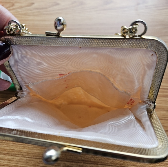 Beaded flat clutch purse with chain - Picture 7 of 8